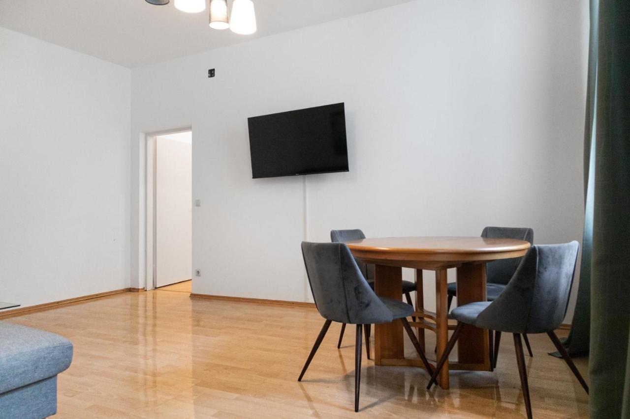 Welcoming 3Br Budget Apt. Well Connected Відень Екстер'єр фото